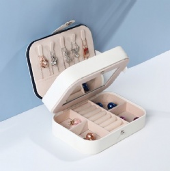 LC22 jewelry box